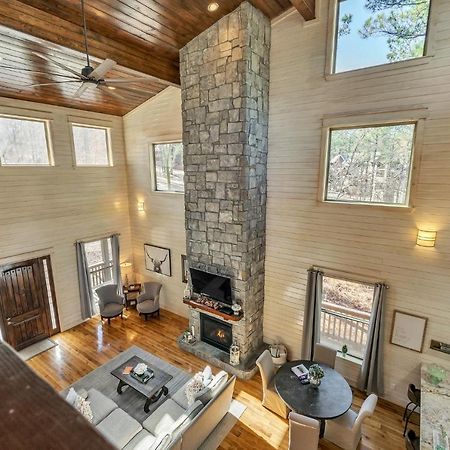 Merlot Mountain - Heated Spa Pool And Hot Tub! Cabin Broken Bow Exterior photo