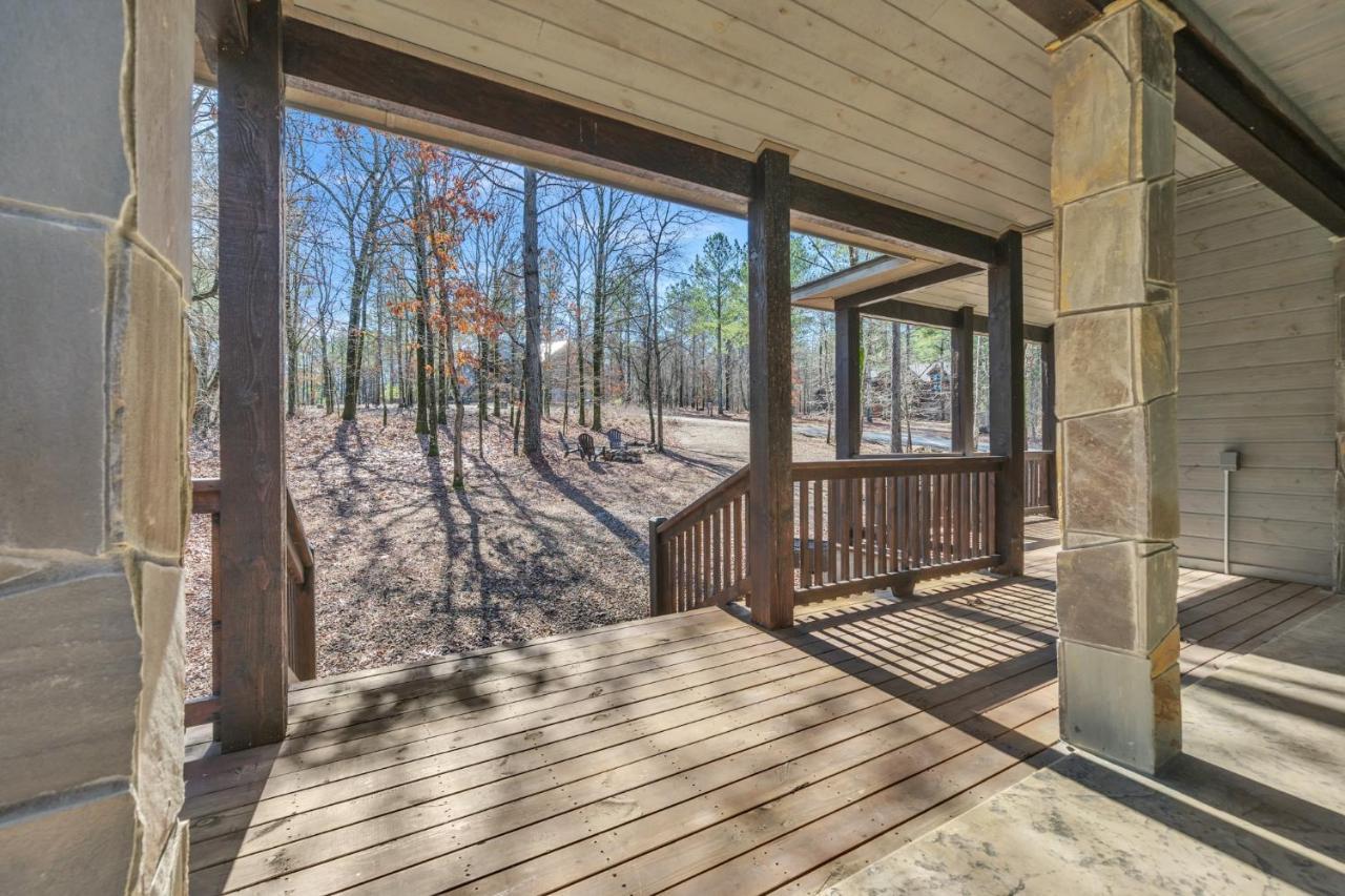 Merlot Mountain - Heated Spa Pool And Hot Tub! Cabin Broken Bow Exterior photo
